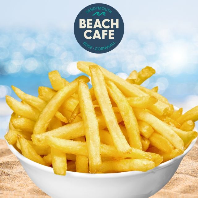 Many people will be pleased to see that after some renovation work, new equipment and rearranging of the kitchen we can now serve CHIPS. 🍽️

Just the thing when you've got the taste of sea salt on your lips as you leave the beach.

Don't they look delicious!

Served as-is, or if you're feeling cheeky, you can add cheese. 😀